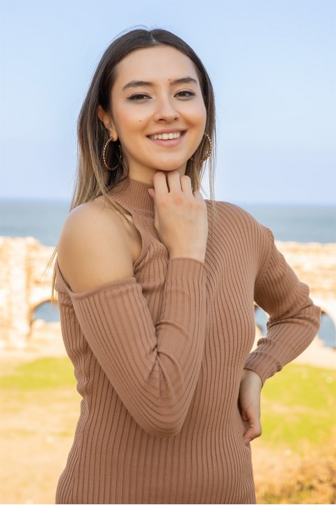 Omuz Dekolte Fitilli Triko Elbise - CAMEL